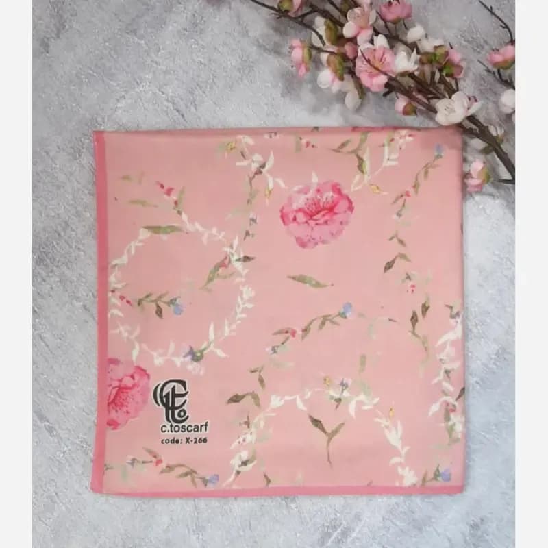 روسری نخ کاستوم قواره 140 طرح گل گلی دابل پینک — تصویر ۷