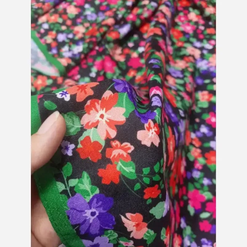 روسری نخ کاستوم طرح تمناچه — تصویر ۵