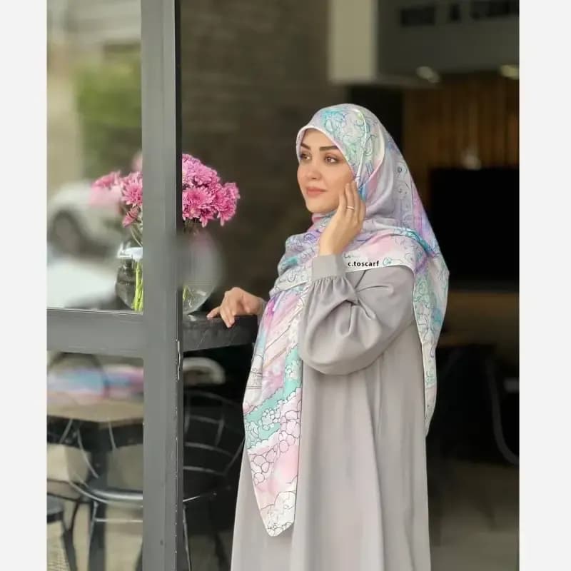 روسری نخی قواره 140 دور دوخت طرح بهار — تصویر ۲