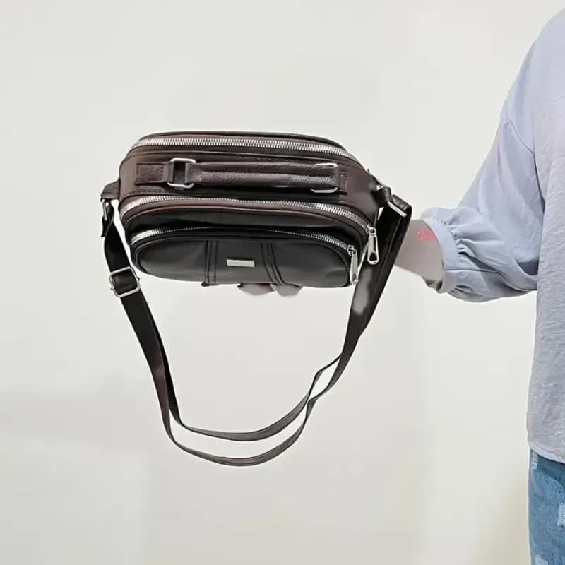 کیف دستی و دوشی زنانه 4 زیپ کد 1418 ابعاد 21 در 19 در 9 سانتیمتر — تصویر ۶