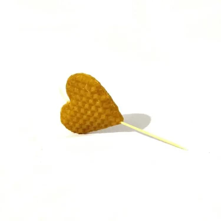 شمع قلبی موم عسل | Beeswax Heart Candle | — تصویر ۳