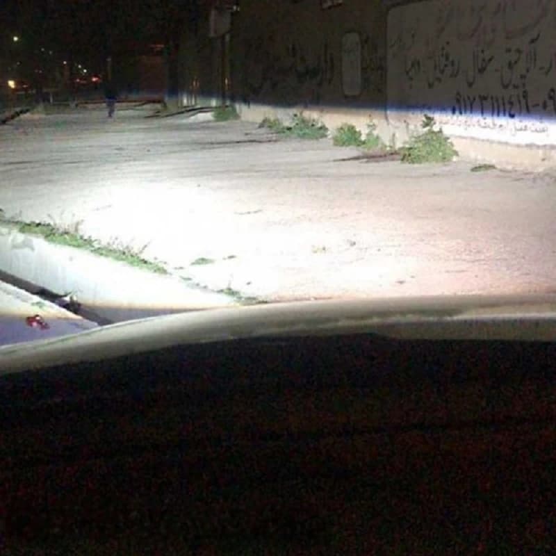 چراغ جلو لنز هدلایت‌دار پژو ۲۰۶ نئون‌دار — تصویر ۳