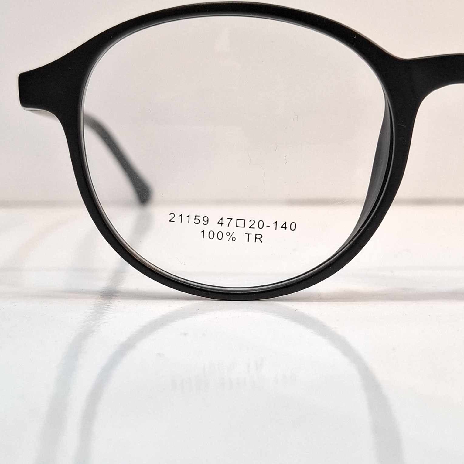 عینک طبی کاوچو اسپرت برند PRADA کد 1254 — تصویر ۴