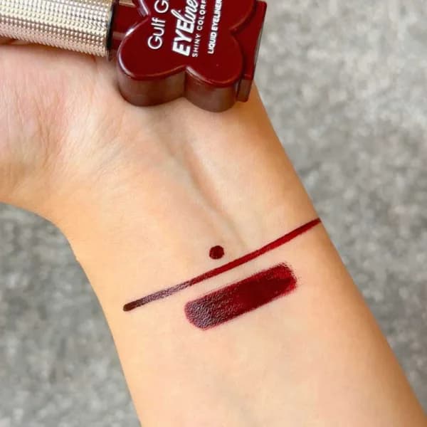خط چشم زرشکی گلف burgandy eyeliner — تصویر ۲