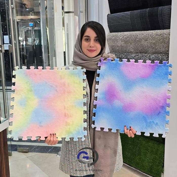 موکت تایل مسکونی مدل آبرنگی تیره — تصویر ۳