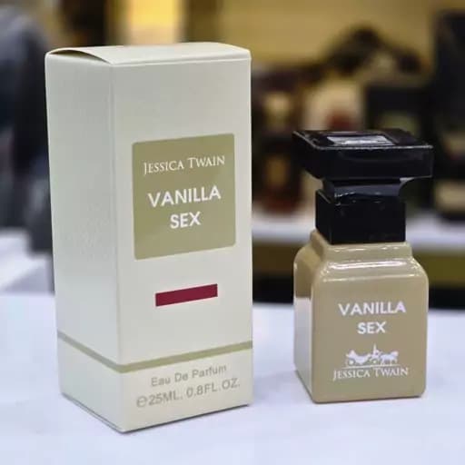 ادوپرفیوم زنانه وانیلا سسک جسیکا تویین – رایحه تام فورد وانیلا سسک – 25 میل