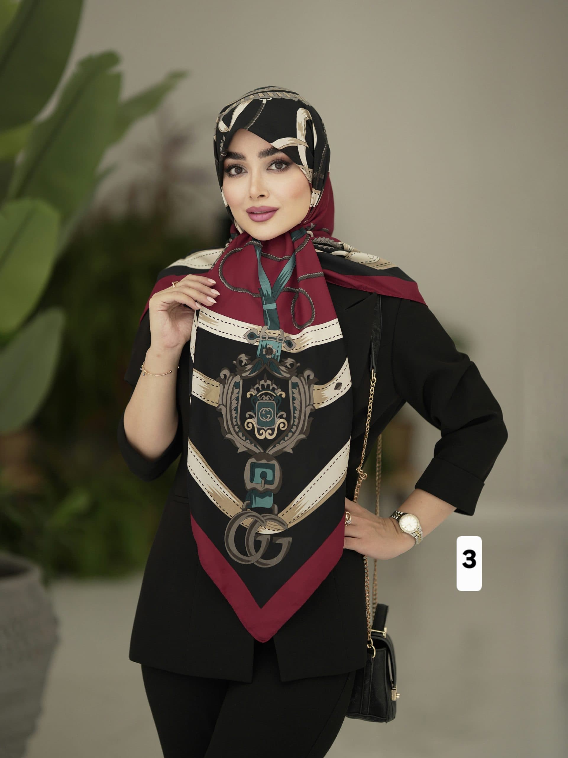 روسری ابریشم توییل کد ۱۰۹۰ — تصویر ۴