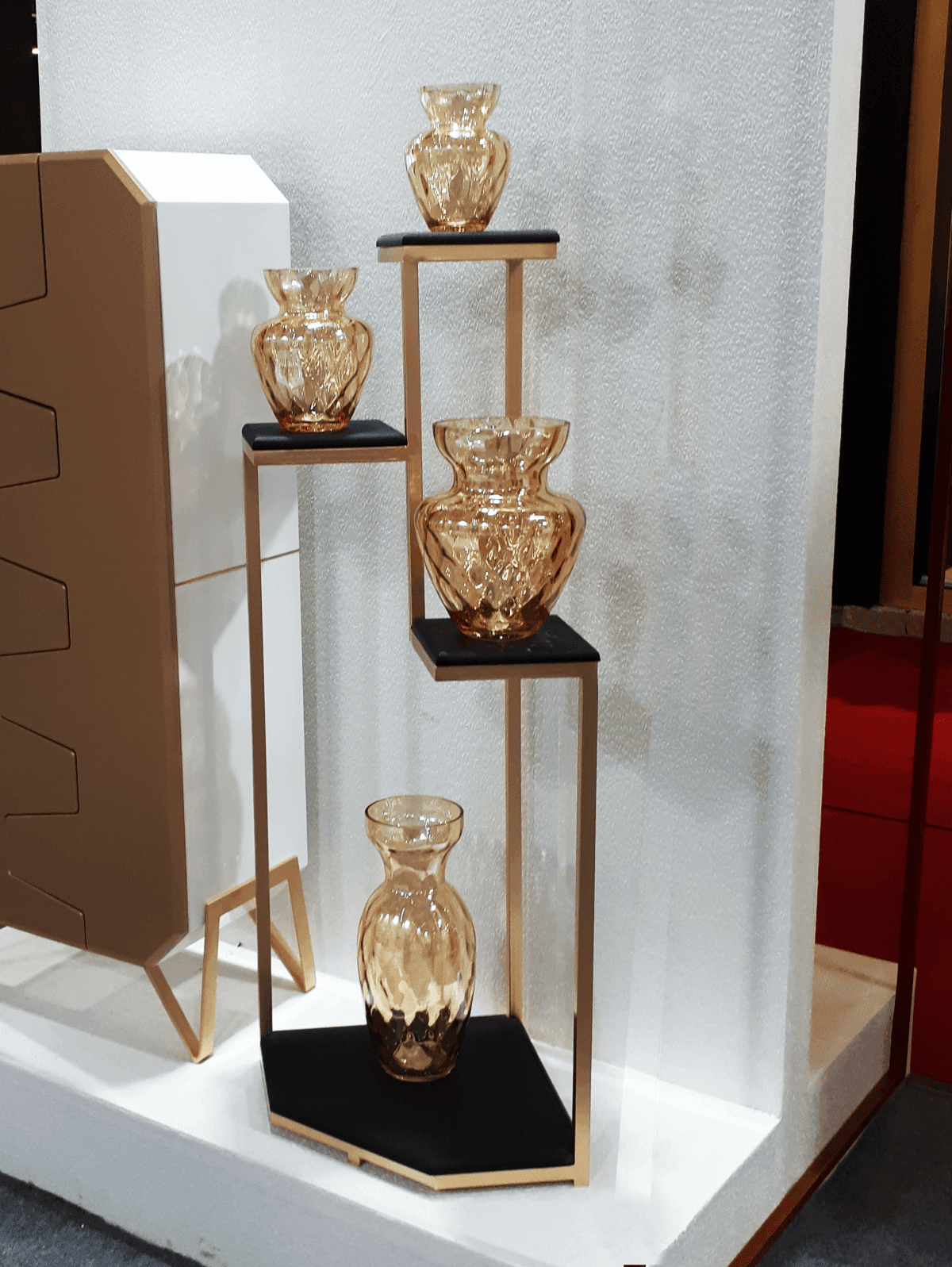 استند گلدان مدل FB-11-3D — تصویر ۲