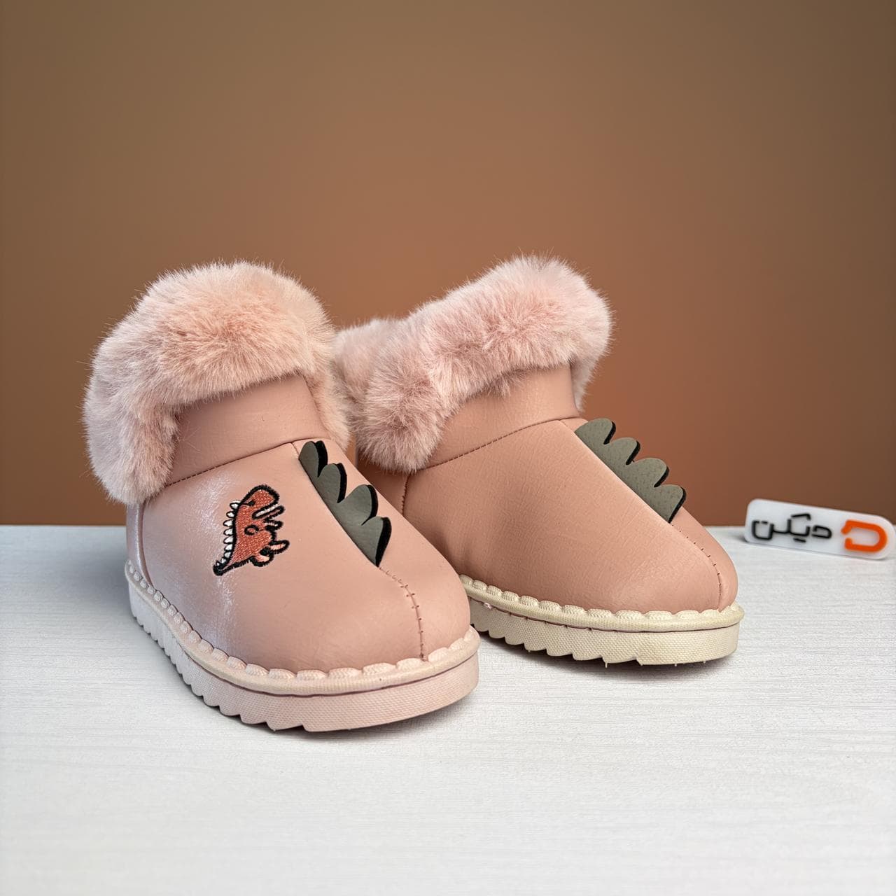 کفش بچگانه دایناسور