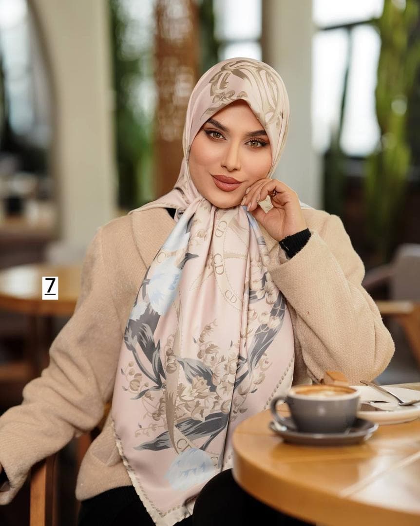 روسری ابریشم توییل کد ۶۶۲ — تصویر ۷