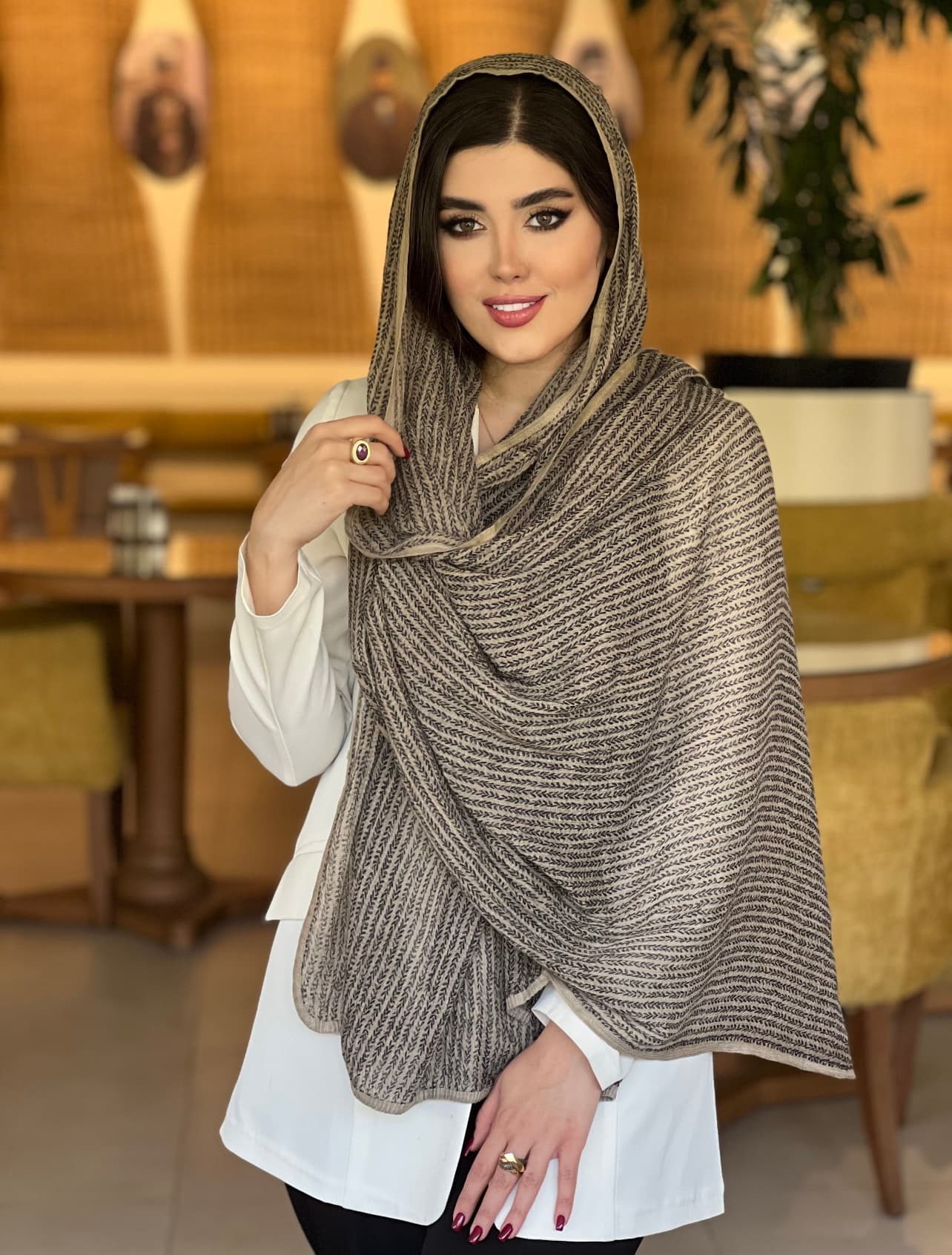 شال گندمی کد ۴۱۵