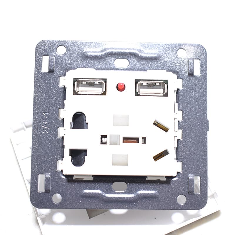 پریز برق تو کار usb دار — تصویر ۶