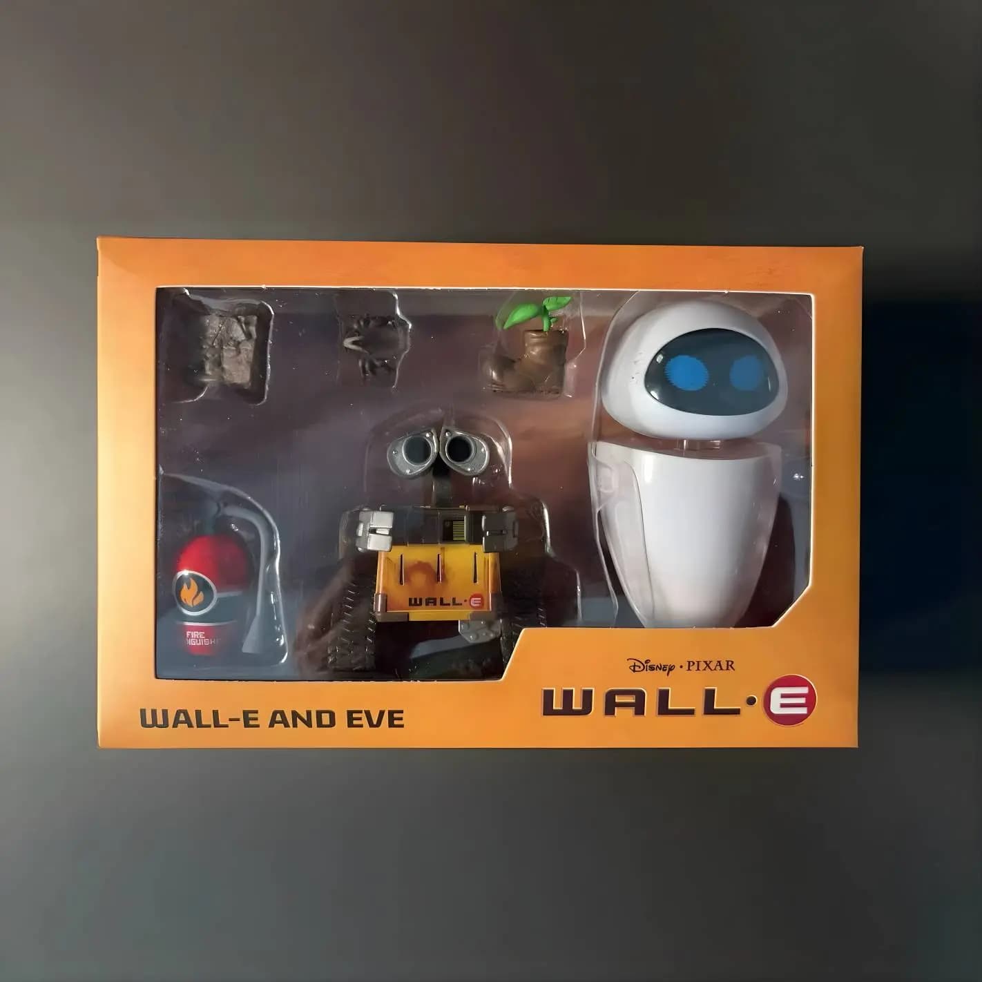 فیگور اورجینال والی و ایوا | Wall E and Eve — تصویر ۵