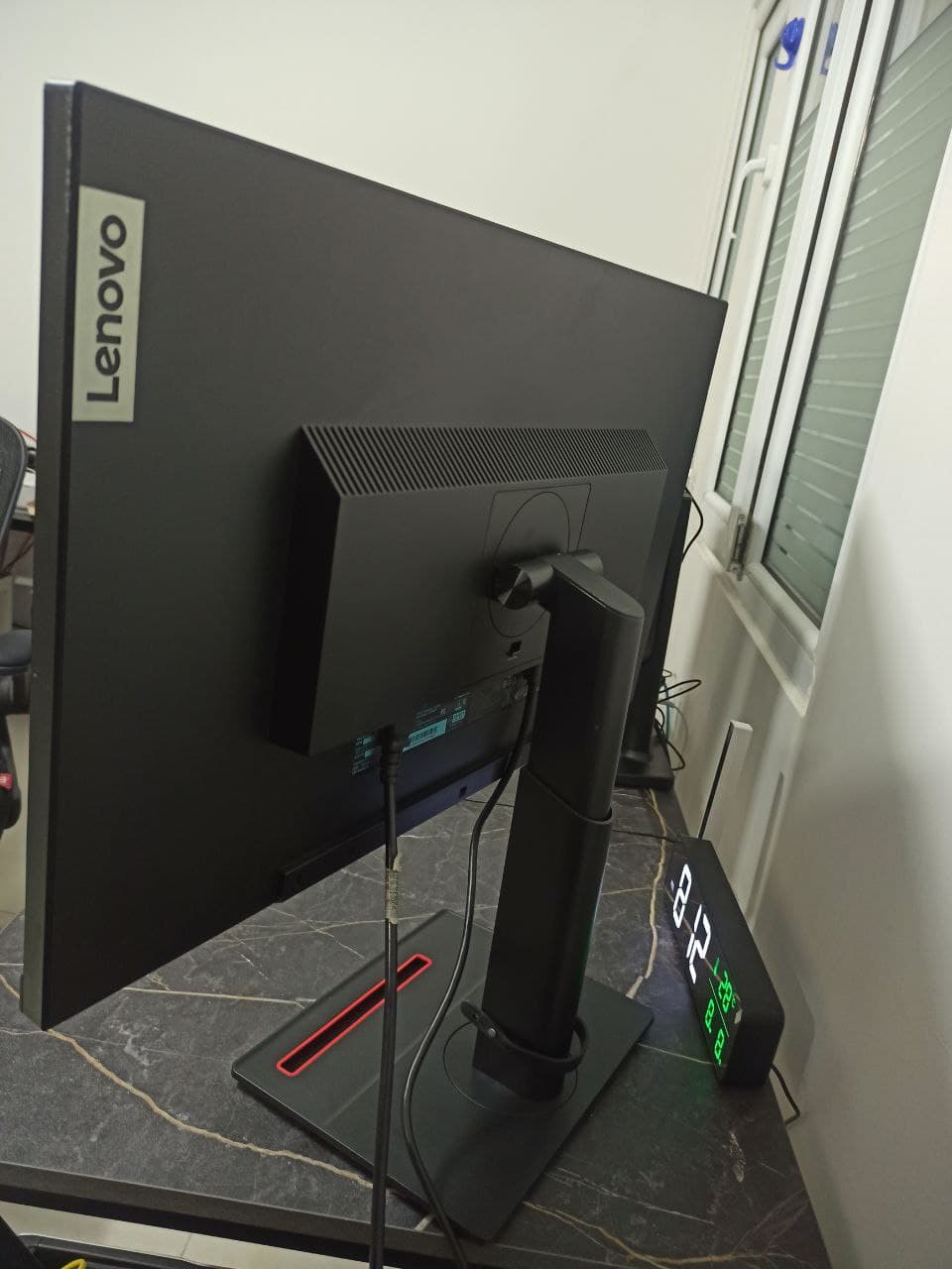 مانیتور 27 اینچ Lenovo ThinkVision T27i-10 — تصویر ۴