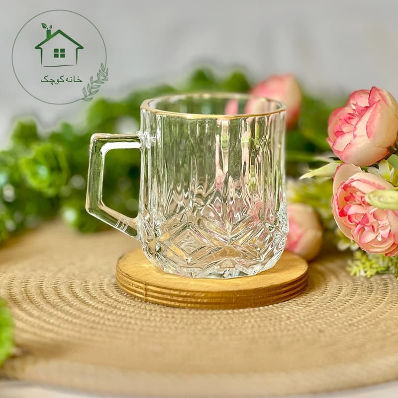 نیم لیوان مارینا لب طلا