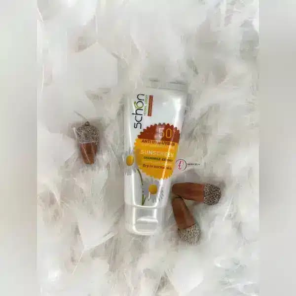 کرم ضد آفتاب رنگ طبیعی SPF50 شون Schon — تصویر ۴