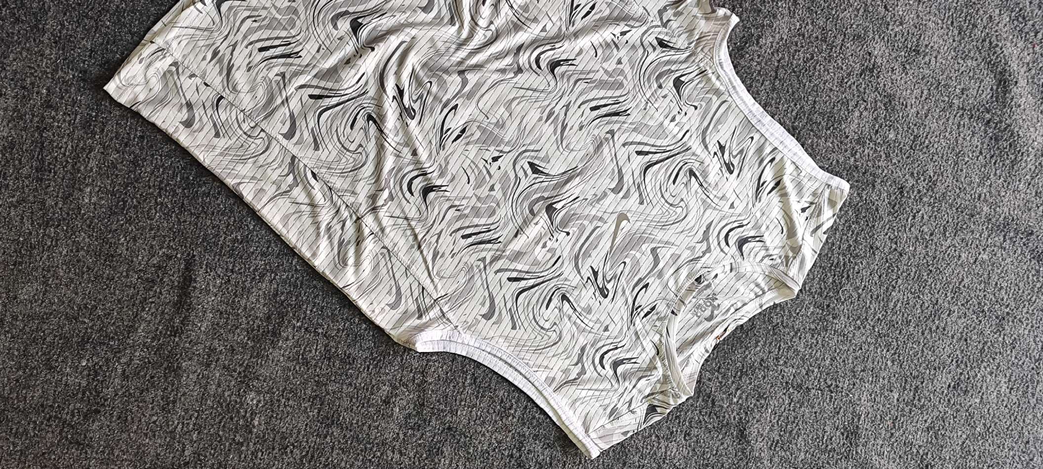 تاپ حلقه ای نایک و تاپ بدنسازی — تصویر ۷