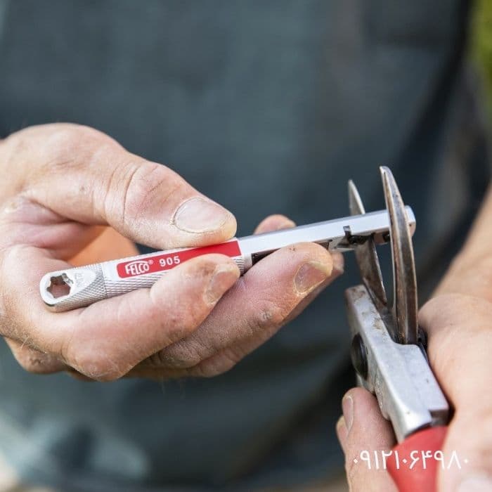 تیز کن حرفه ای قیچی باغبانی فیلکو سوئیس felco 905 فروش تیزکن فلکو هرس — تصویر ۴