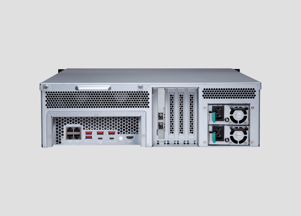 ذخیره ساز QNAP TVS-1672XU-RP-i3-8G — تصویر ۴