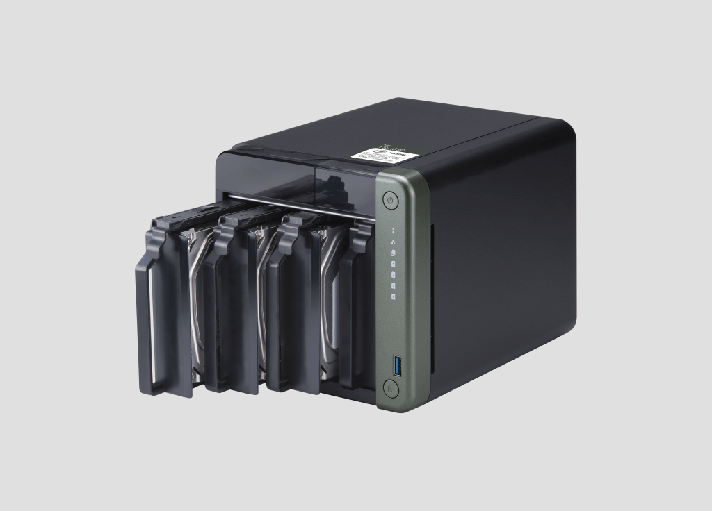 ذخیره ساز QNAP TS-453D-4G — تصویر ۳