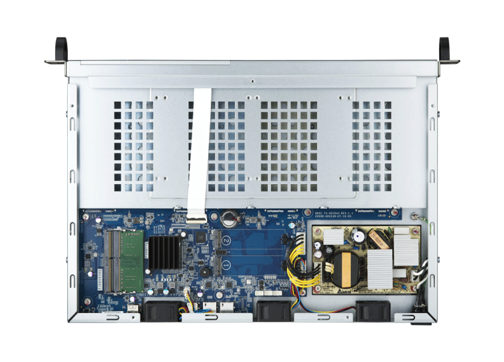 ذخیره ساز QNAP TS-451DeU-2G — تصویر ۳