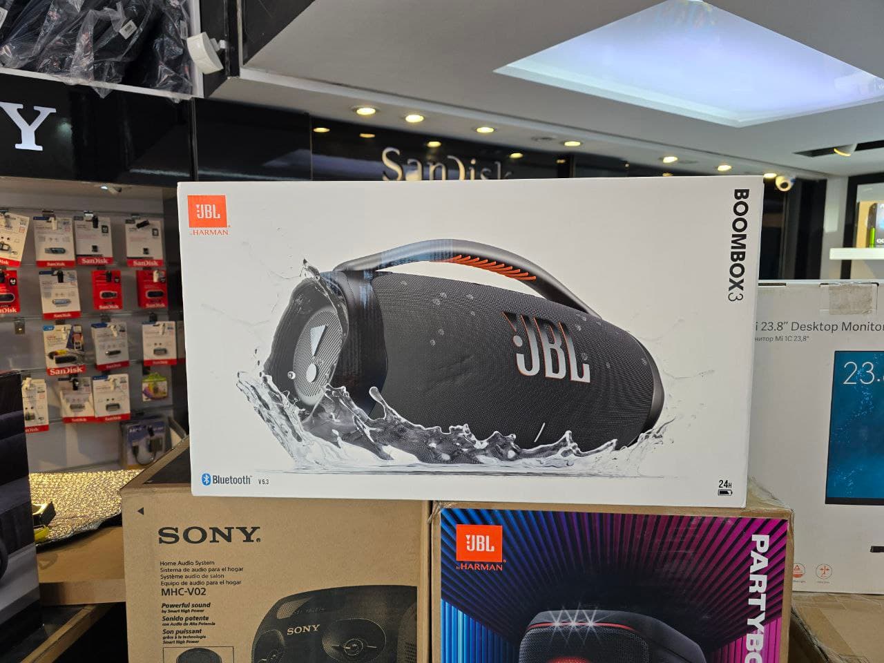 اسپیکر جی بی ال مدل Boombox 3 — تصویر ۹