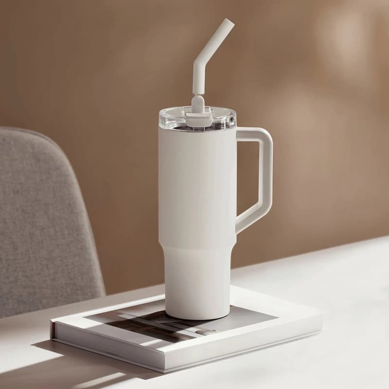تراول ماگ شیائومی مدل Straw گنجایش 1 لیتر — تصویر ۲