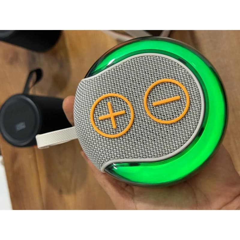اسپیکر بلوتوثی وایرلس مدل Speaker Bluetooth RGB S260 — تصویر ۳