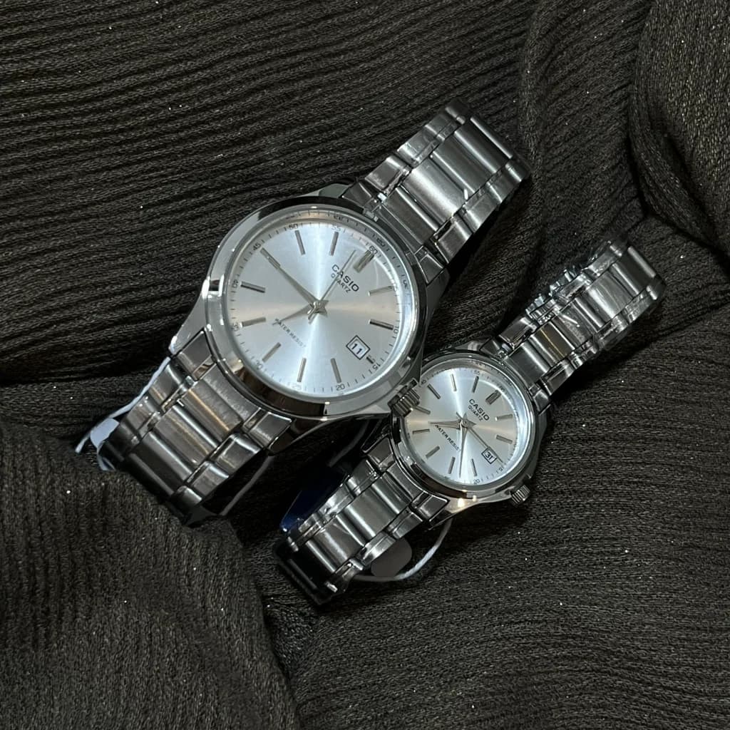 ساعت مچی دایره ای بند آهنی CASIO QUARTZ مدل WATER RESIST کد 608 — تصویر ۵
