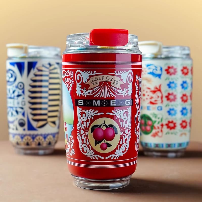 تراول ماگ SMEG طرح Dolce & Gabbana — تصویر ۳