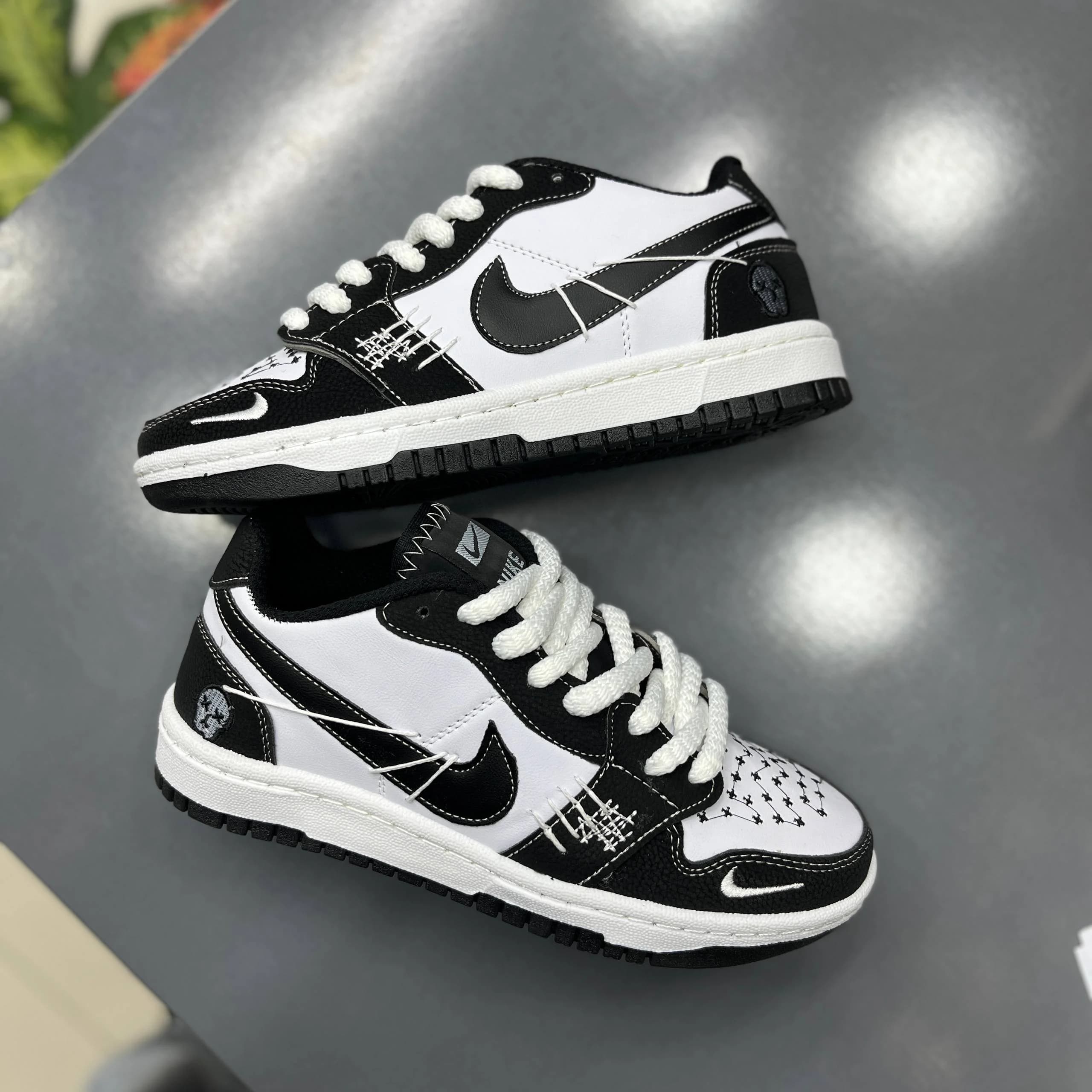 کتونی نایک جردن وان وودو رنگ پاندا nike air jordan 1 voodoo کد 466