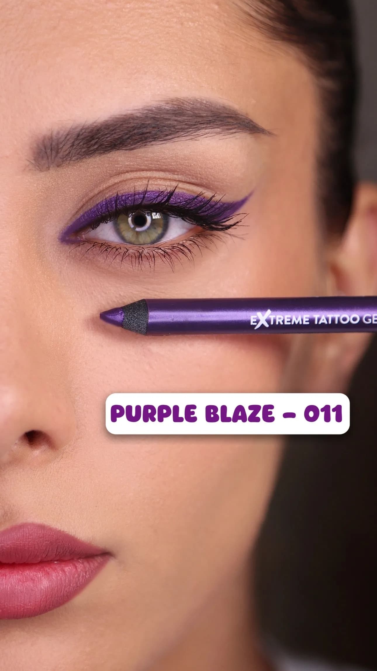 مداد چشم ژلی اکستریم تاتو فلورمار رنگ 011 PURPLE BLAZE — تصویر ۲