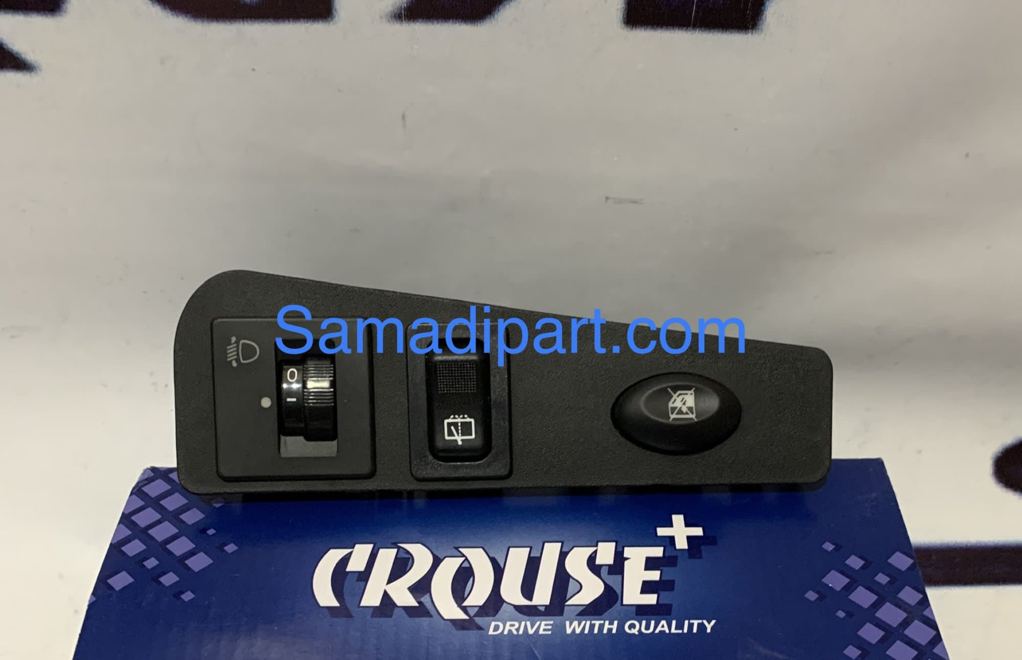 مجموعه قاب و کلیدهای تنظیم نور،آبپاش و قفل کن شیشه تیبا کروز (CR33114101)