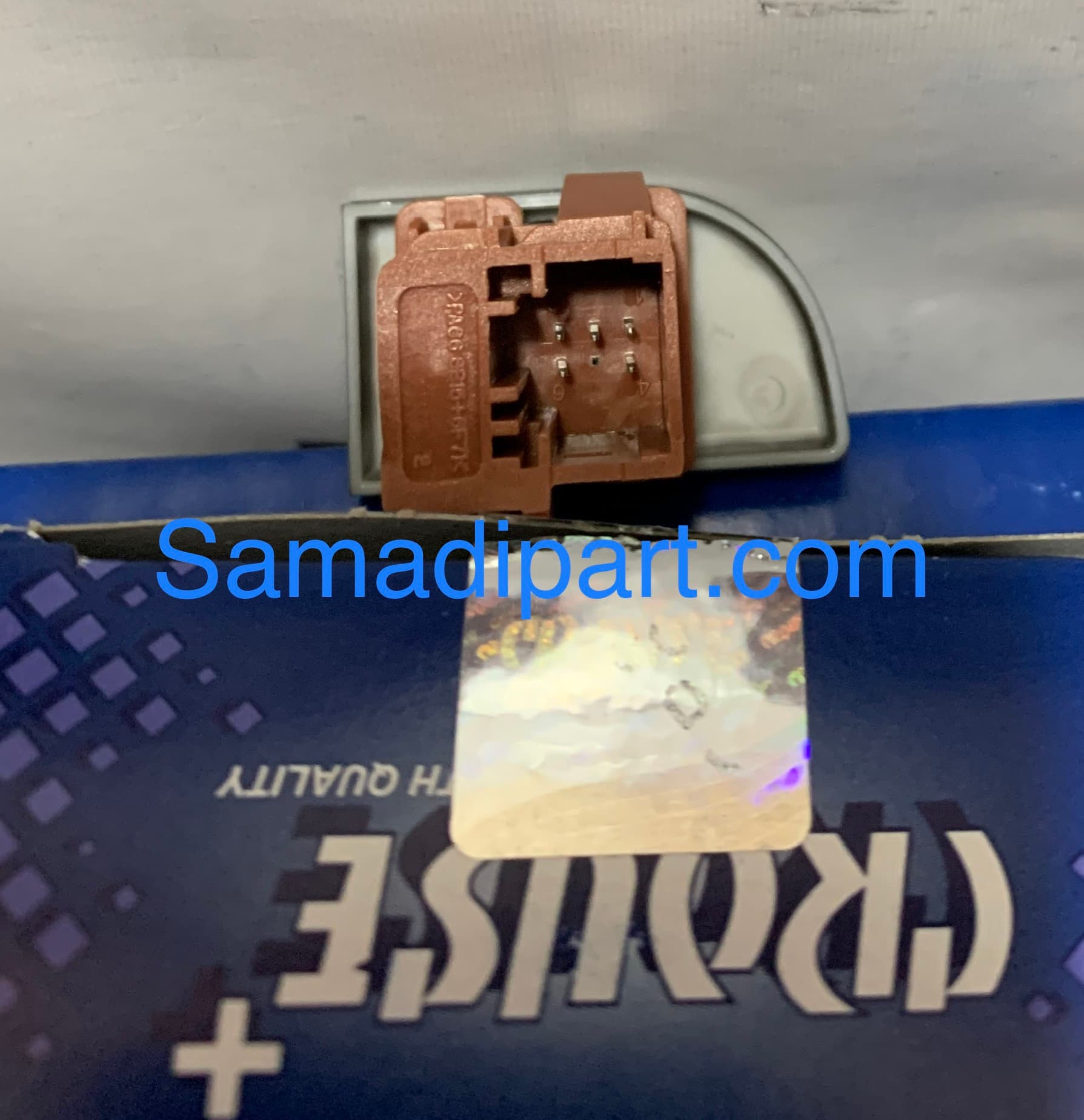 کلید گرمکن شیشه عقب سمند مالتی پلکس کروز (CR33074802) — تصویر ۴