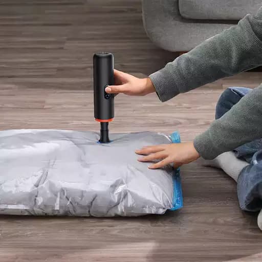 جارو شارژی خودرو و دمنده بیسوس مدل A5 Air — تصویر ۴