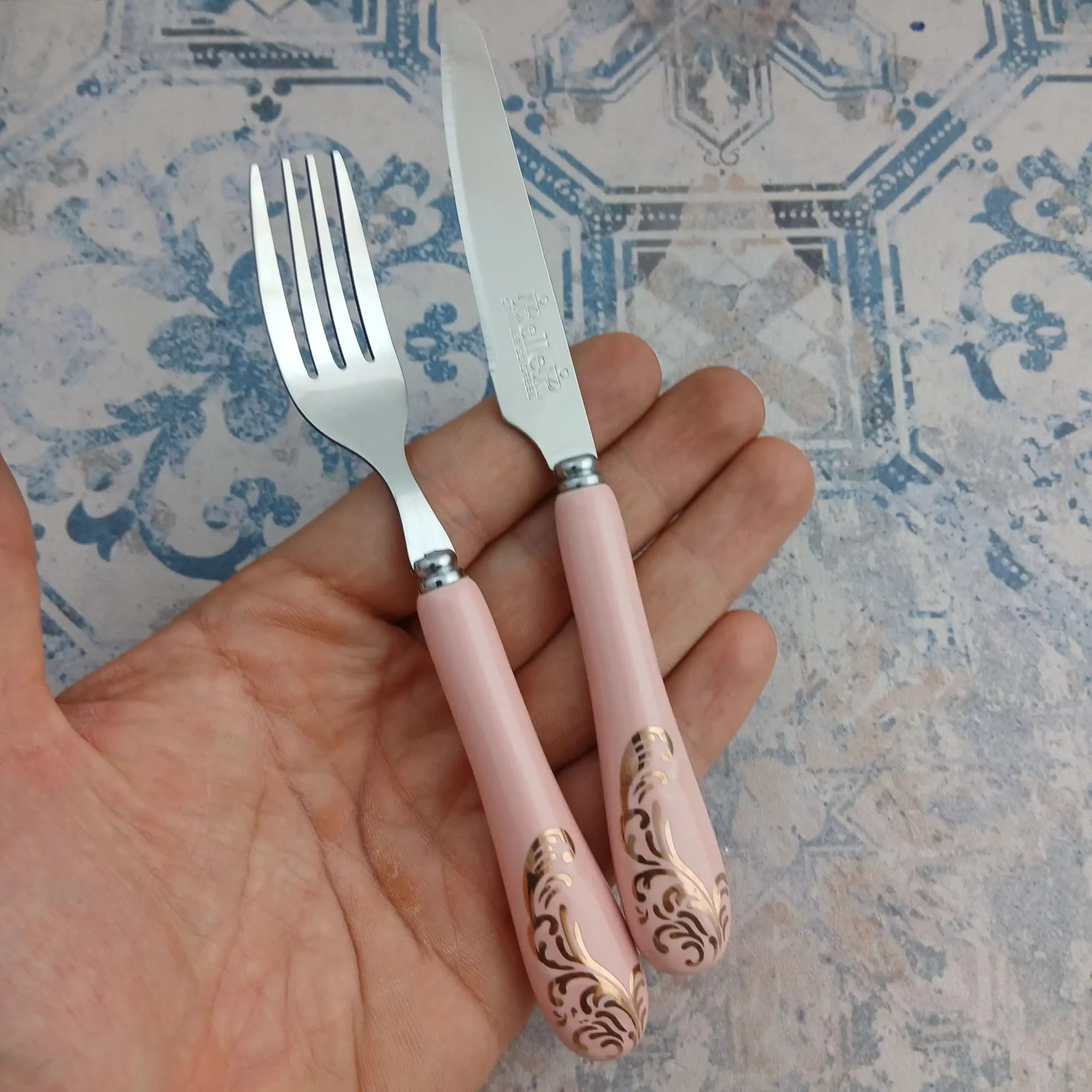 کارد و چنگال میوه بلر مدل سرامیکی – رنگ صورتی — تصویر ۴
