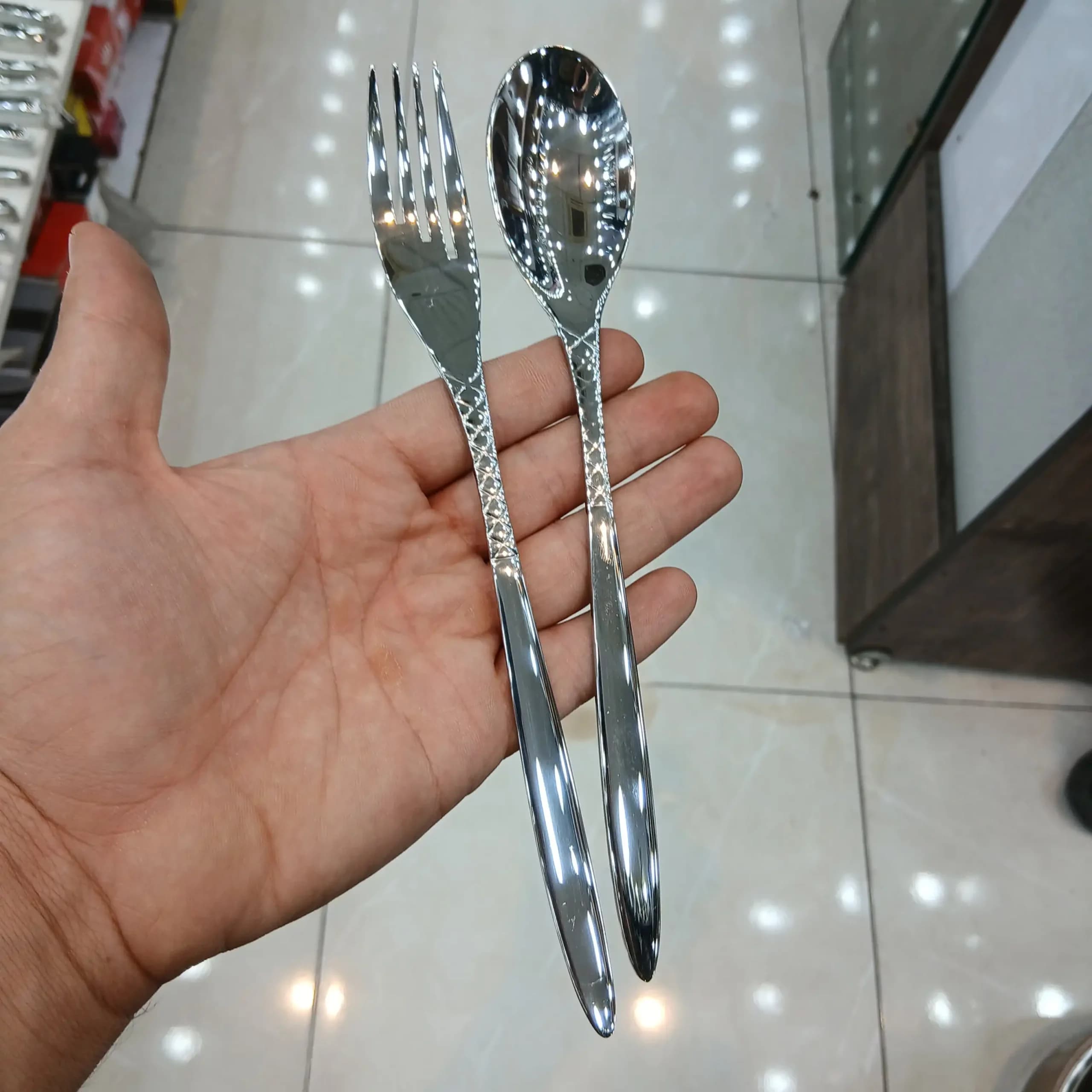 قاشق و چنگال غذاخوری 12 پارچه یونیک مدل a44