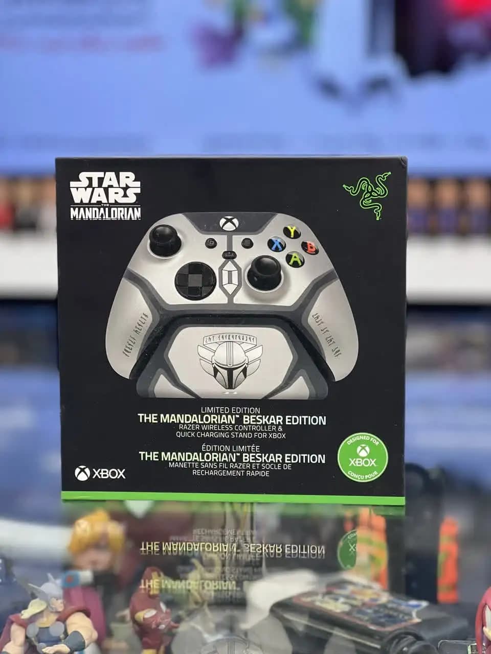 دسته Xbox Series S/X مدل Mandalorian به همراه پایه شارژر — تصویر ۲