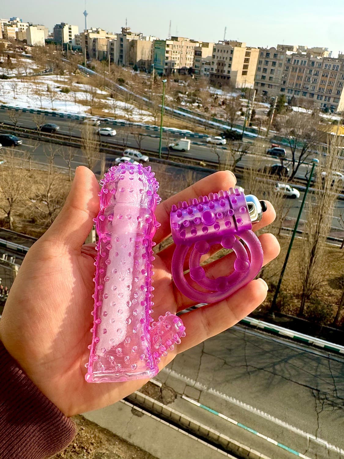 کاندوم خاردار ژله ای و حلقه بزرگ — تصویر ۳