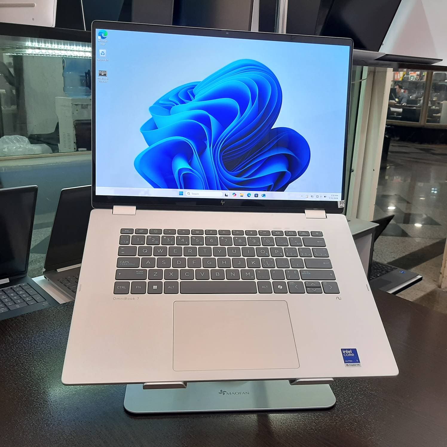hp Omnibook 7 Filip Laptop 16 | Ultra 7 258 V 2.20 GHz | 32 GB DDR5 8533 MT/s | 1TB M2 NVMe | Intel Arc + NPU Intel AI BOOST | 16 inch Full HD PLUS TOUCHSCREEN