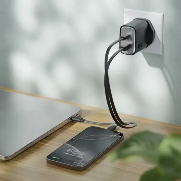 شارژر دیواری ۴۵ وات گرین لاین مدل Green Lion Supra 45W UK Wall Charger — تصویر ۲