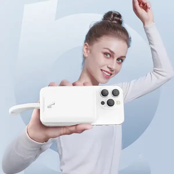 پاوربانک 10000 هزار 30 وات بیسوس مدل Baseus Mini 10000mAh 30W Magnetic Powerbank Bayern Edition — تصویر ۷
