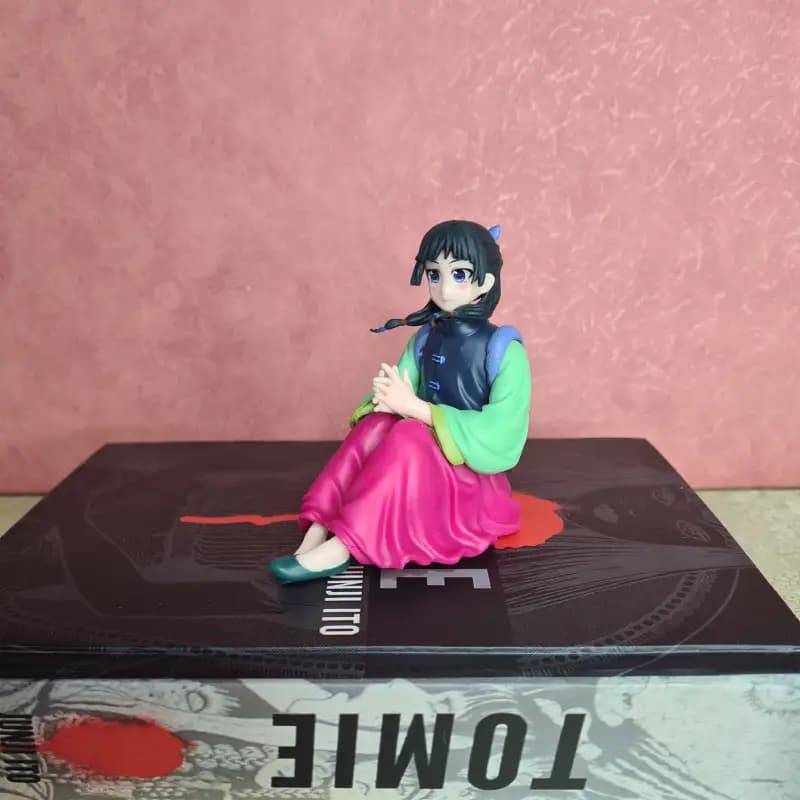فیگور مائو مائو نشسته
