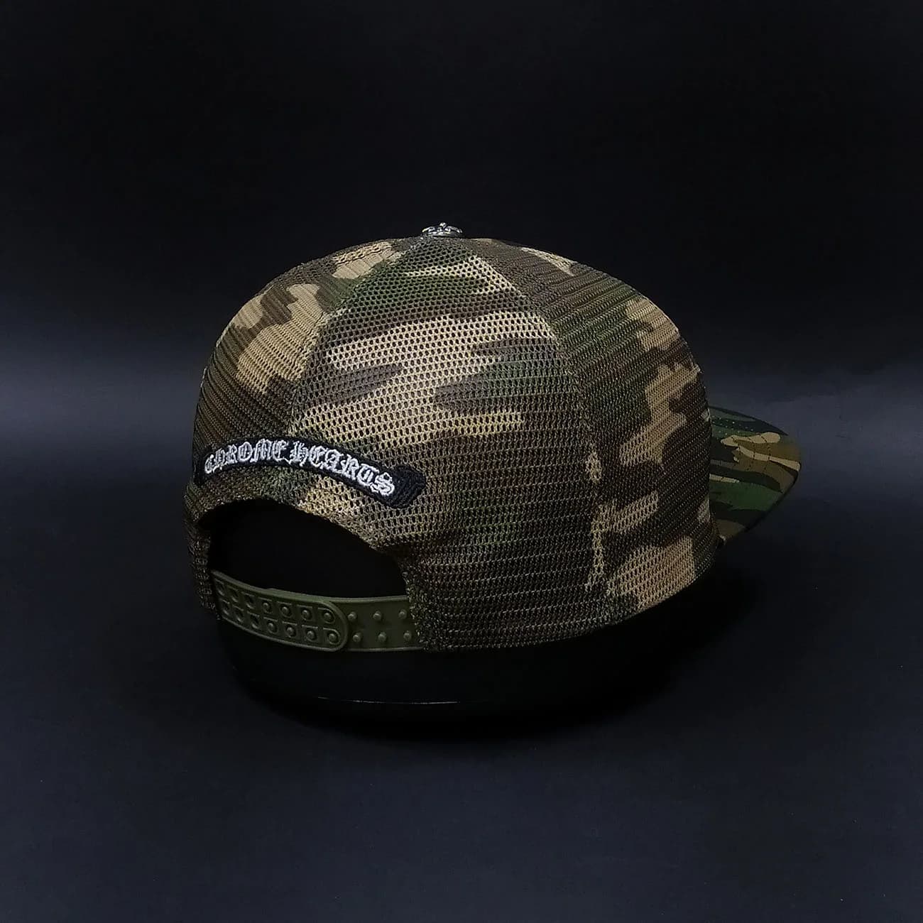 کلاه کپ اسنپ بک تراکر کروم هارتز طرح چریکی Camo Hollywood USA | کپ پشت توری با پچ گلدوزی CH — تصویر ۳