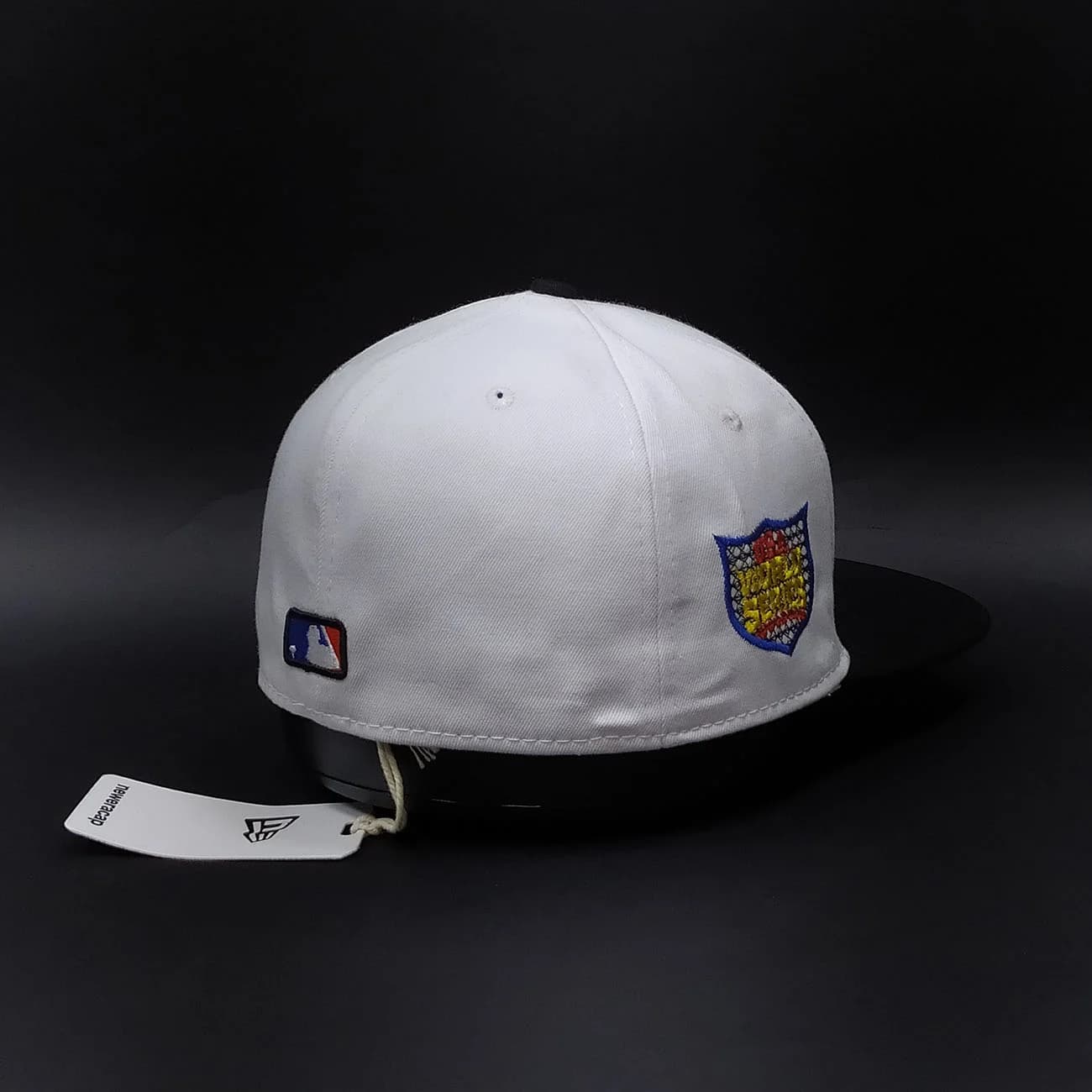 کلاه کپ فیت بک دو رنگ Boston Red Sox گلدوزی برجسته B | کپ بیسبالی خاص و استریت‌ویر با استایل Chrome Hearts — تصویر ۳