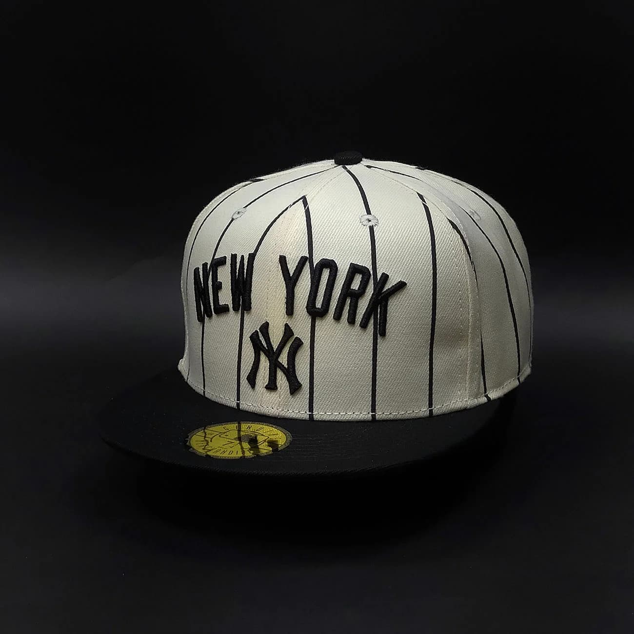 کلاه کپ بک فیت کتان NEW YORK راه‌راه | کپ استریت‌استایل با گلدوزی نیویورک و طراحی کلاسیک