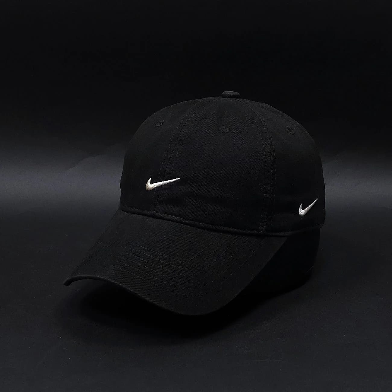 کلاه بیسبالی نخ پنبه گلدوزی مینیمال NIKE | کپ اسپرت سبک با استایل شیک ساده — تصویر ۳