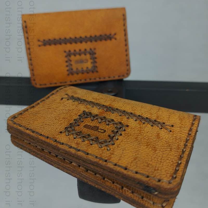 کیف کارت چرم طبیعی شتری | هدیه ماندگار زنانه و مردانه با ۶ جای کارت و کیفیت فوقالعاده — تصویر ۳
