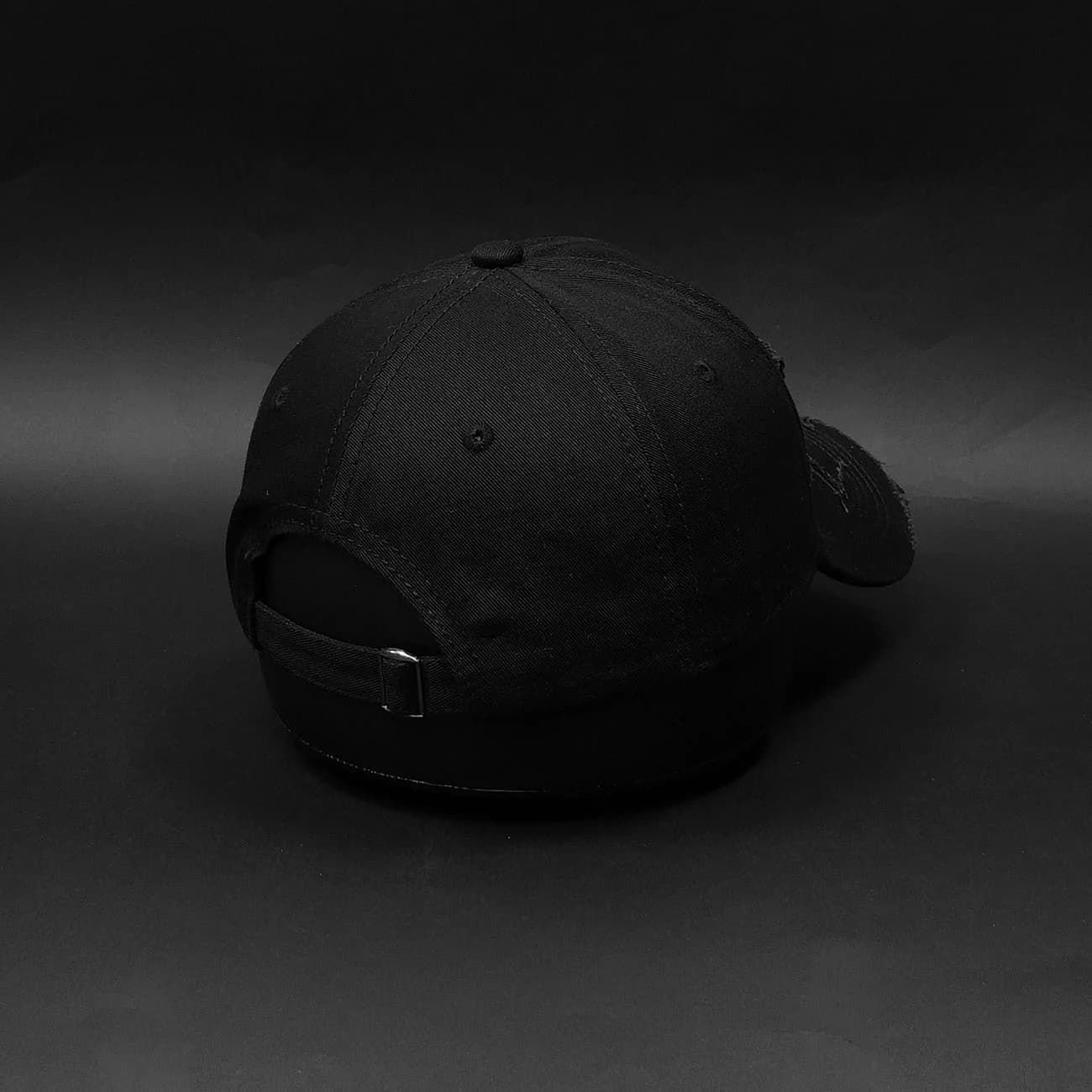 کلاه بیسبالی کتان زاپ‌دار Chrome Hearts | لوگوی فلزی جداشونده، استایل خاص با طراحی ترند — تصویر ۴