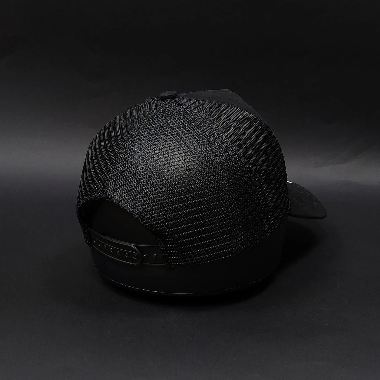 کلاه بیسبالی NY پشت توری | کلاه نیویورک اسپرت با تهویه عالی و گلدوزی برجسته — تصویر ۷